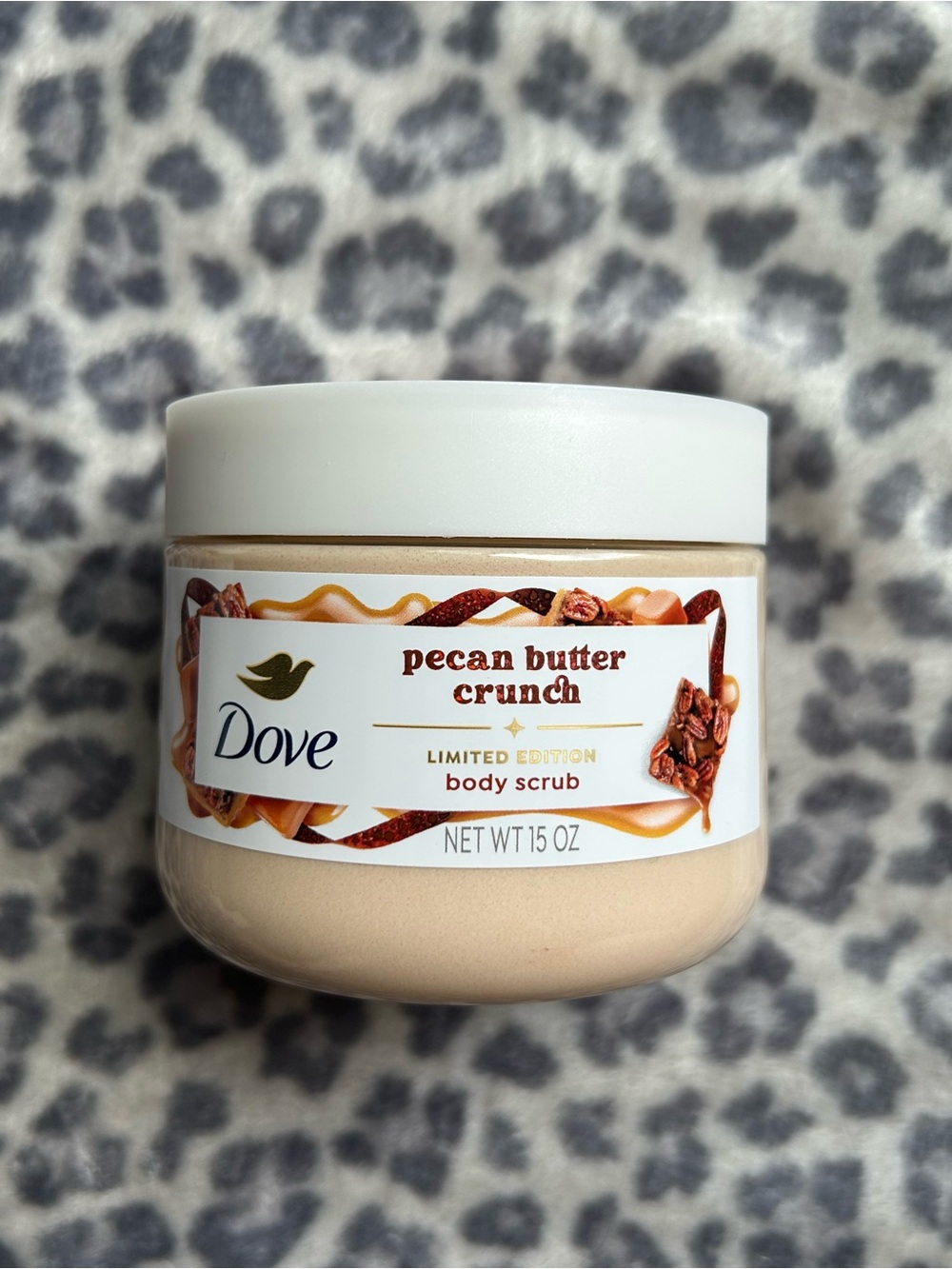 Dove Pecan Butter Crunch Limited Edition Body